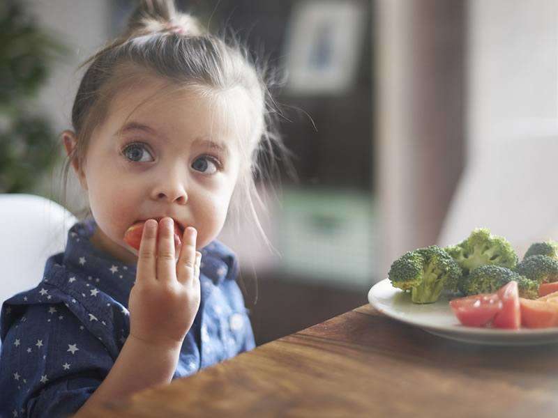 faire manger des légumes aux petits