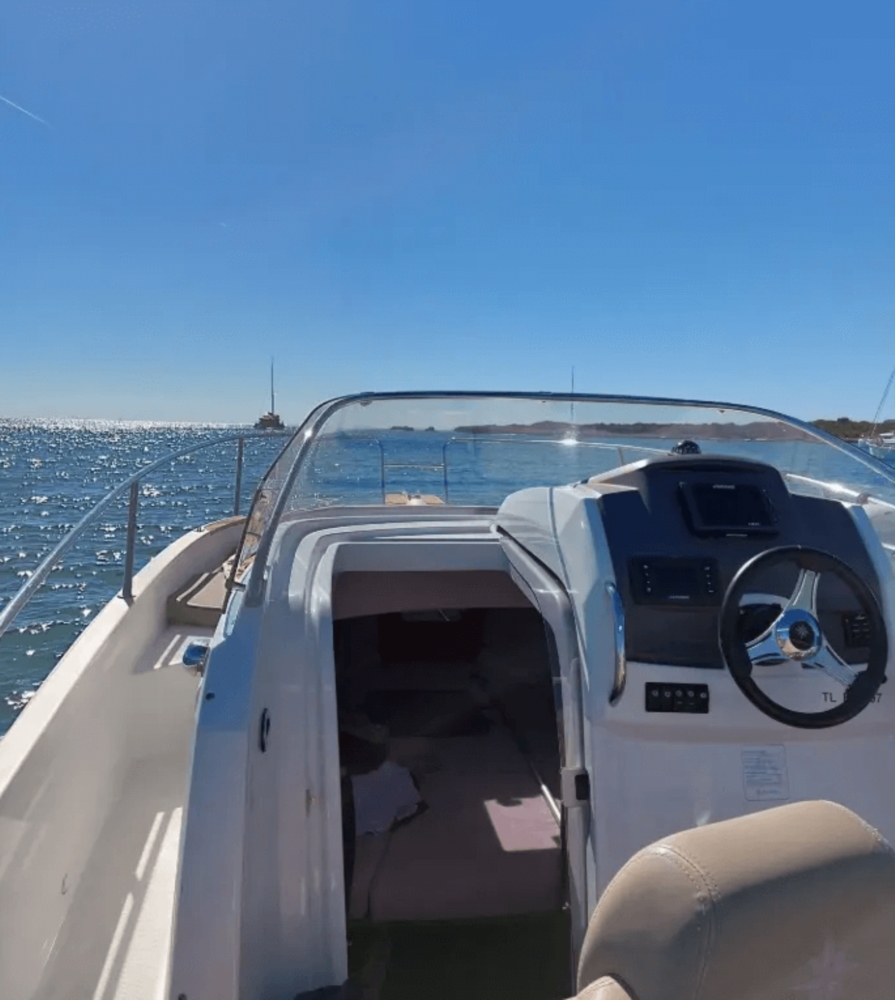 Pourquoi choisir SAKAL pour la vente de votre yacht ?