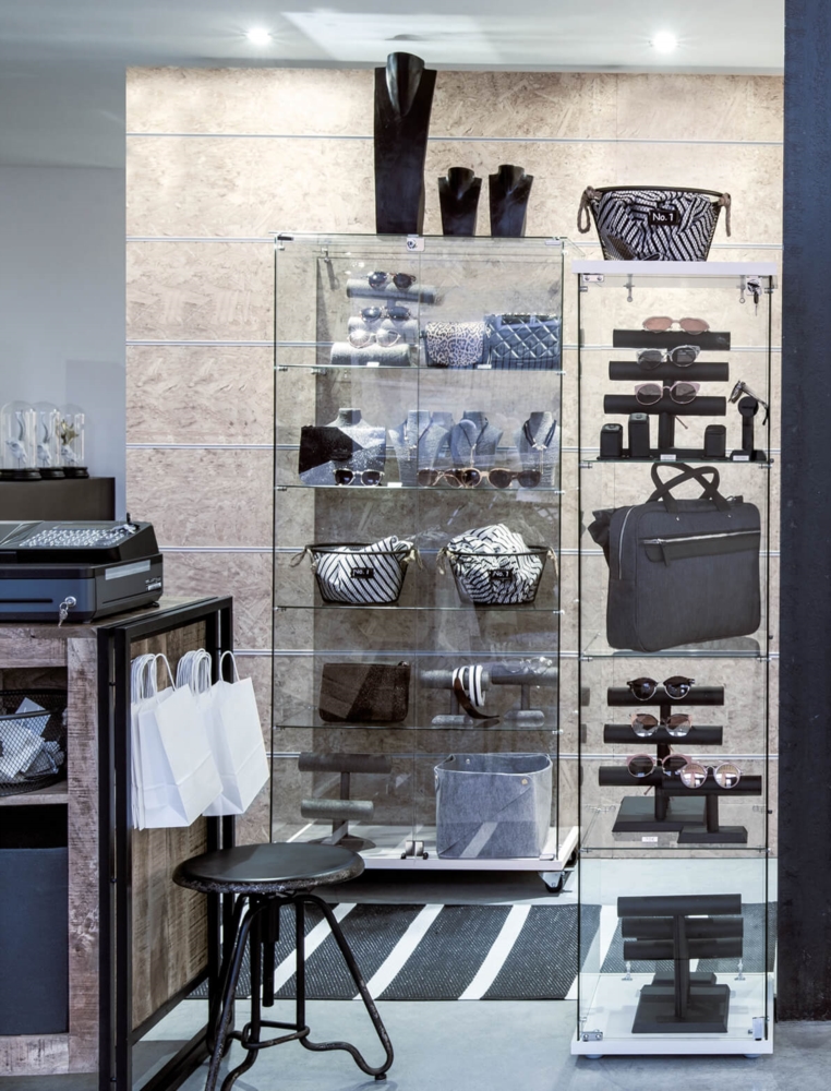 Présentoirs & vitrines d'exposition