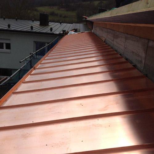 Chantier Kannerduerf à Mersch : toiture en cuivre