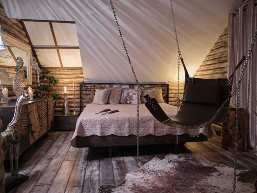 Exotic room