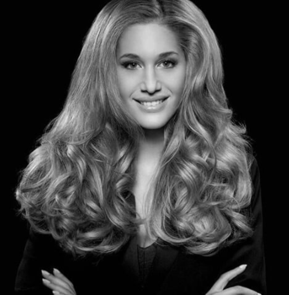 Hommes, enfa,ts, étudiants, mariées