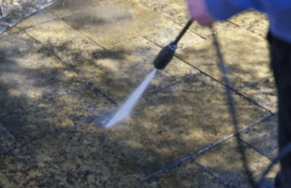 Nettoyage extérieur et décapage haute pression