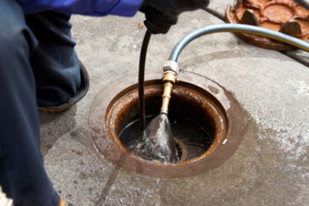 De Weber et Fils seng Expertise an Rohrfräien an Waasserleck