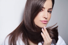 THÉRAPIE DU CHEVEUX