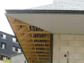 Dessous de toit en PVC