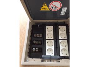 Boitier de sol informatique