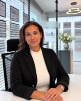 Mme Stefania  HERTERT