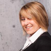 Mme Sandra Rosati