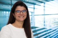 Artikel vu De Oliveira Fonseca Anna Carolina (Dr)