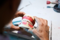 Artikel vu Dental Weber (Laboratoire Dentaire)